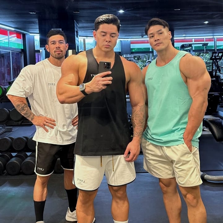 エドワード加藤選手（IFBBプロ）・カネキン選手（IFBBプロ）・田口純平選手（IFBBプロ）